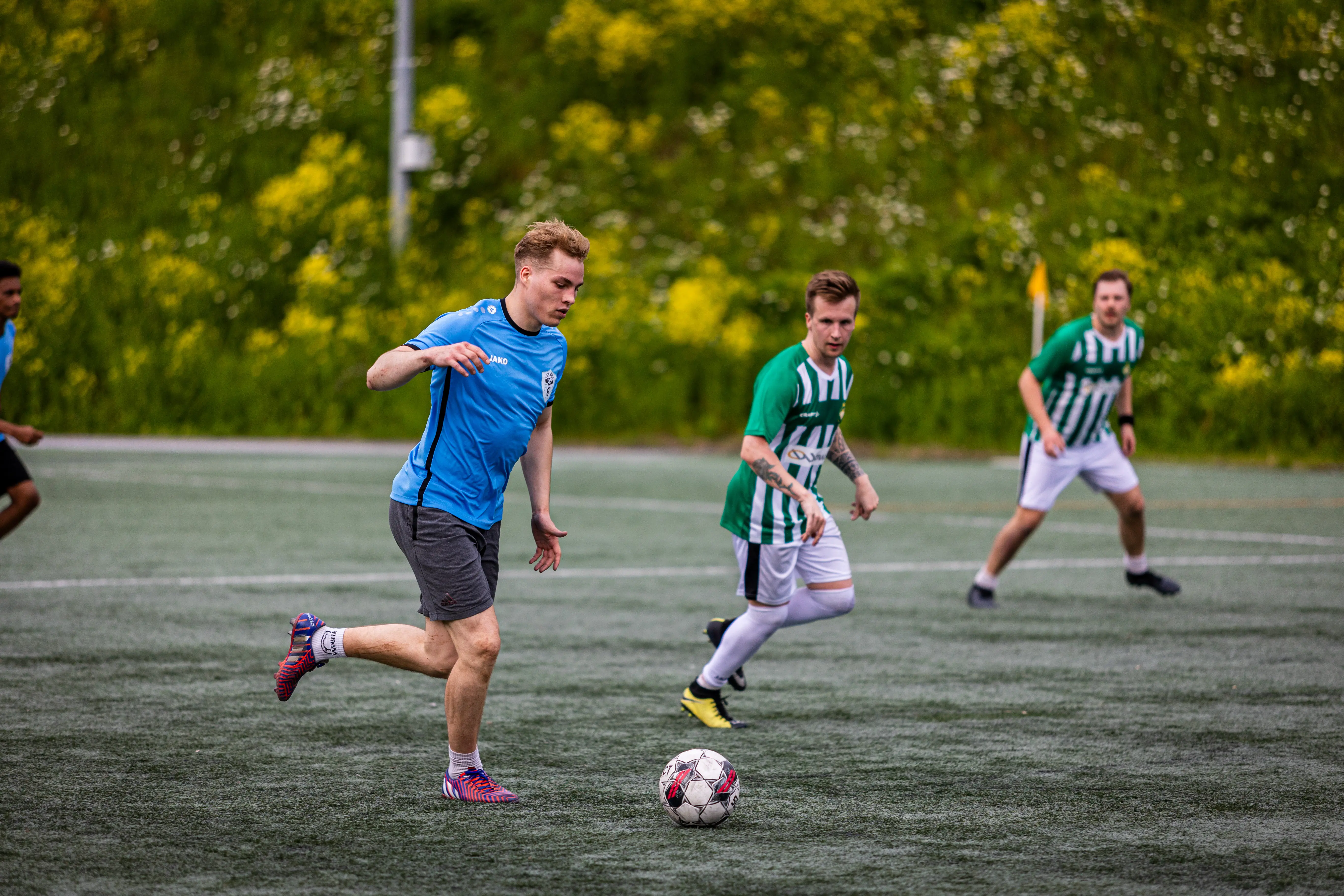 Action photography, fast-moving moment by Alexander Krohn
