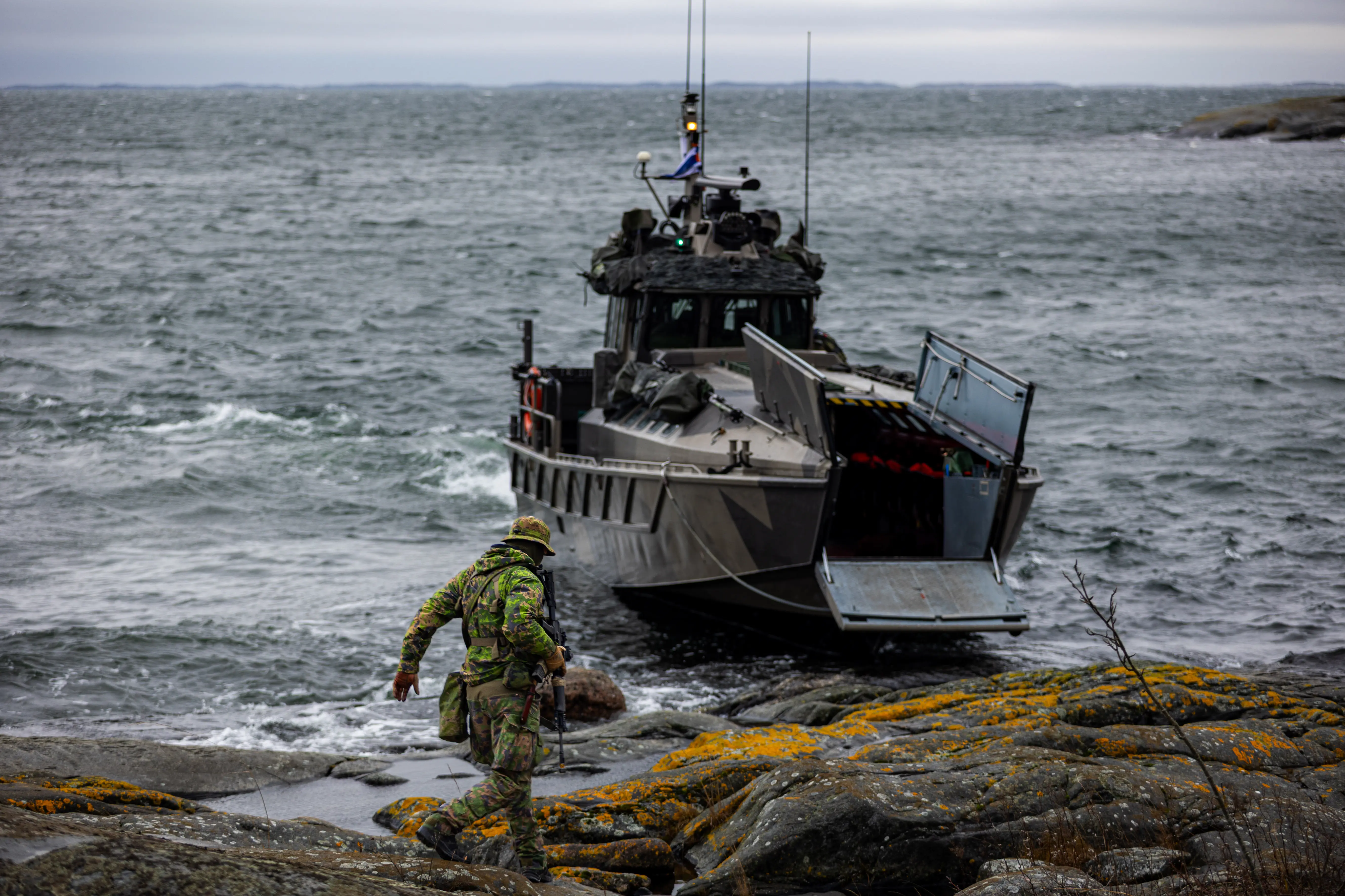 Dynamic action photography by Alexander Krohn / Puolustusvoimat