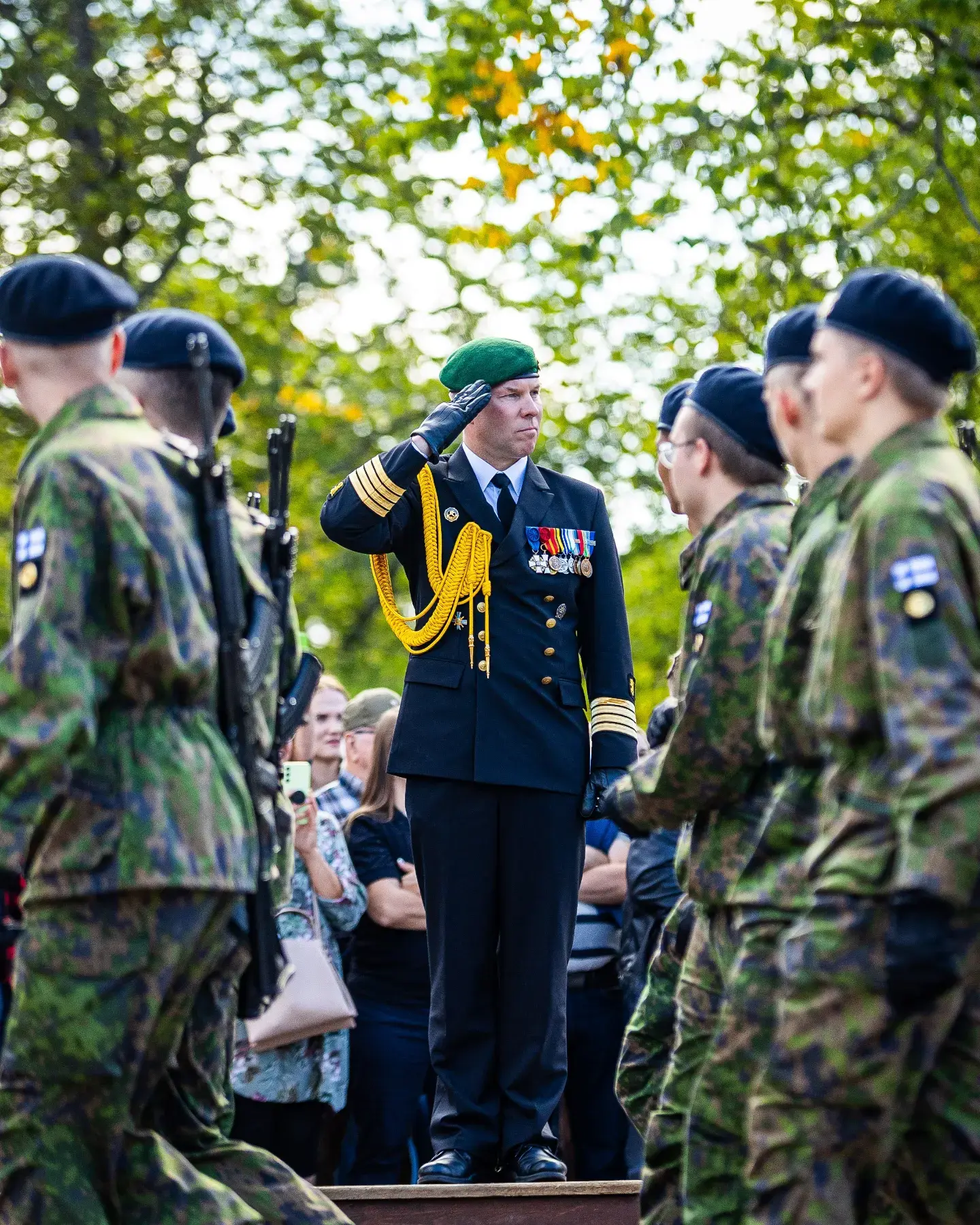 Event photography, candid moment captured by Alexander Krohn
